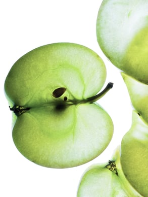 Pomme, ingrédient associé au Sérum Éclat